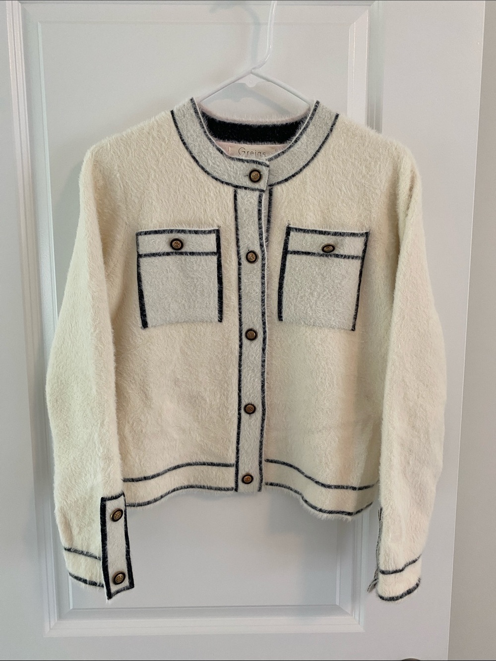 Greige Sweater size Medium